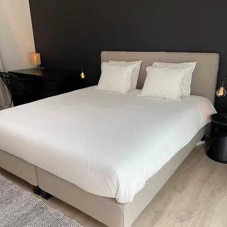 Appartement Unique Luxury With Cosy Garden! *
