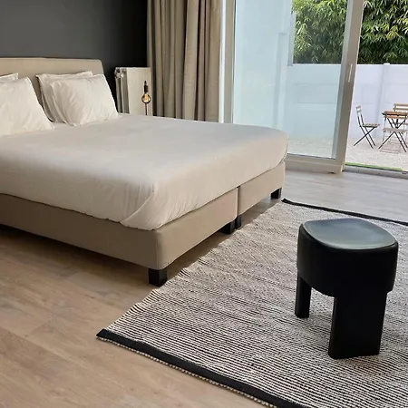 Unique Luxury With Cosy Garden! Gent
