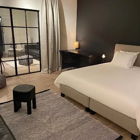 Unique Luxury With Cosy Garden! * Gent