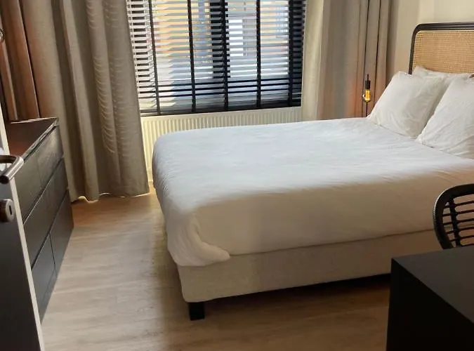 Unique Luxury With Cosy Garden! * Gante