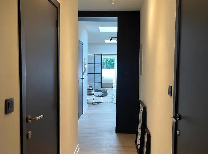 Apartamento Unique Luxury With Cosy Garden! *