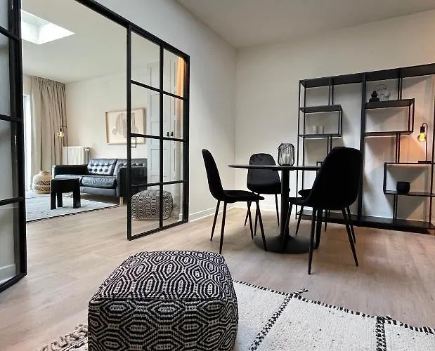 Apartamento Unique Luxury With Cosy Garden! Gante